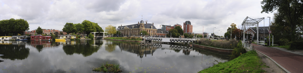 903543 Panorama van het Merwedekanaal te Utrecht, vanaf de Kanaalweg, met op de achtergrond de Abel Tasmanbrug over de ...